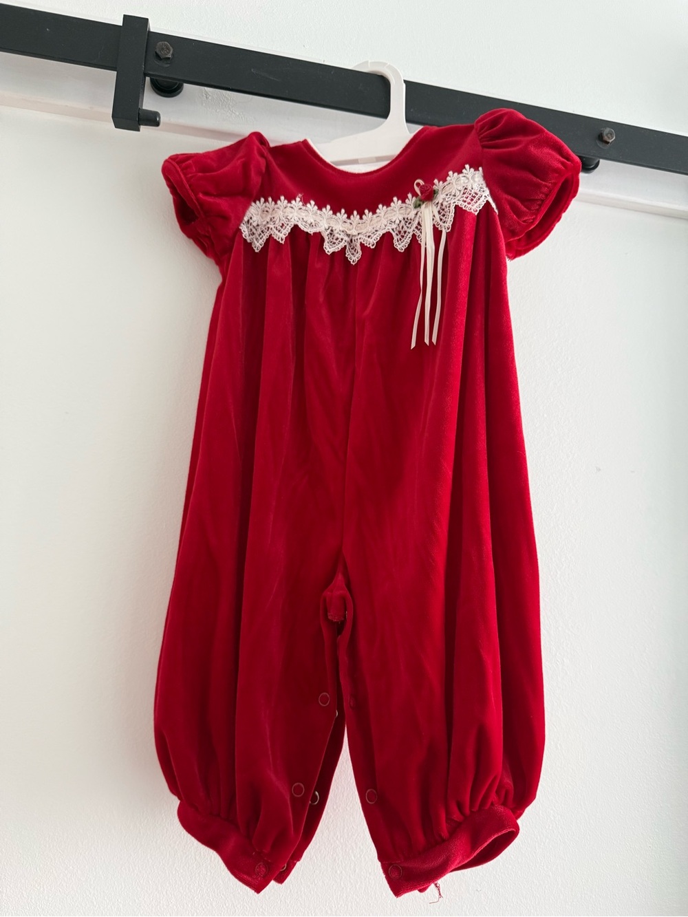 Vintage Youngland Red Velvet Lace-Trim Baby Bubble Romper
